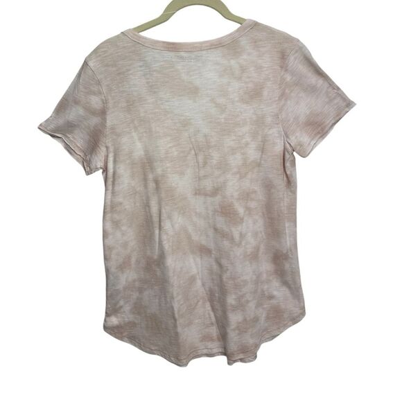 ABERCROMBIE AND FITCH V-neck Tee, Size SMALL - Picture 2 of 9